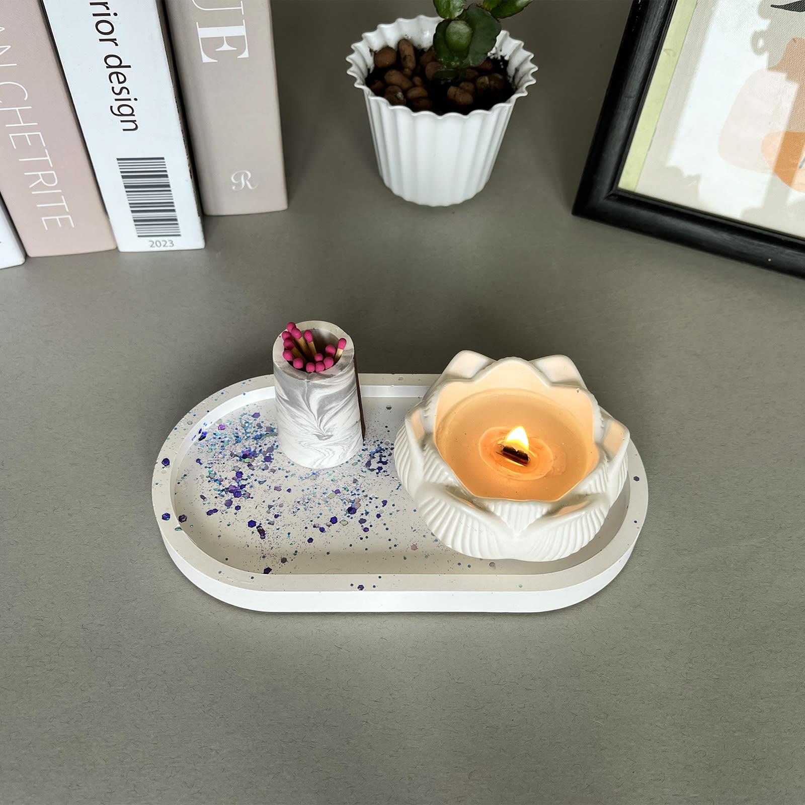 Таця Овальна Мала Біла з Бузковими Блискітками | Гіпсовий Виріб від майстерні "Щаслива Качка" - Слайд 5