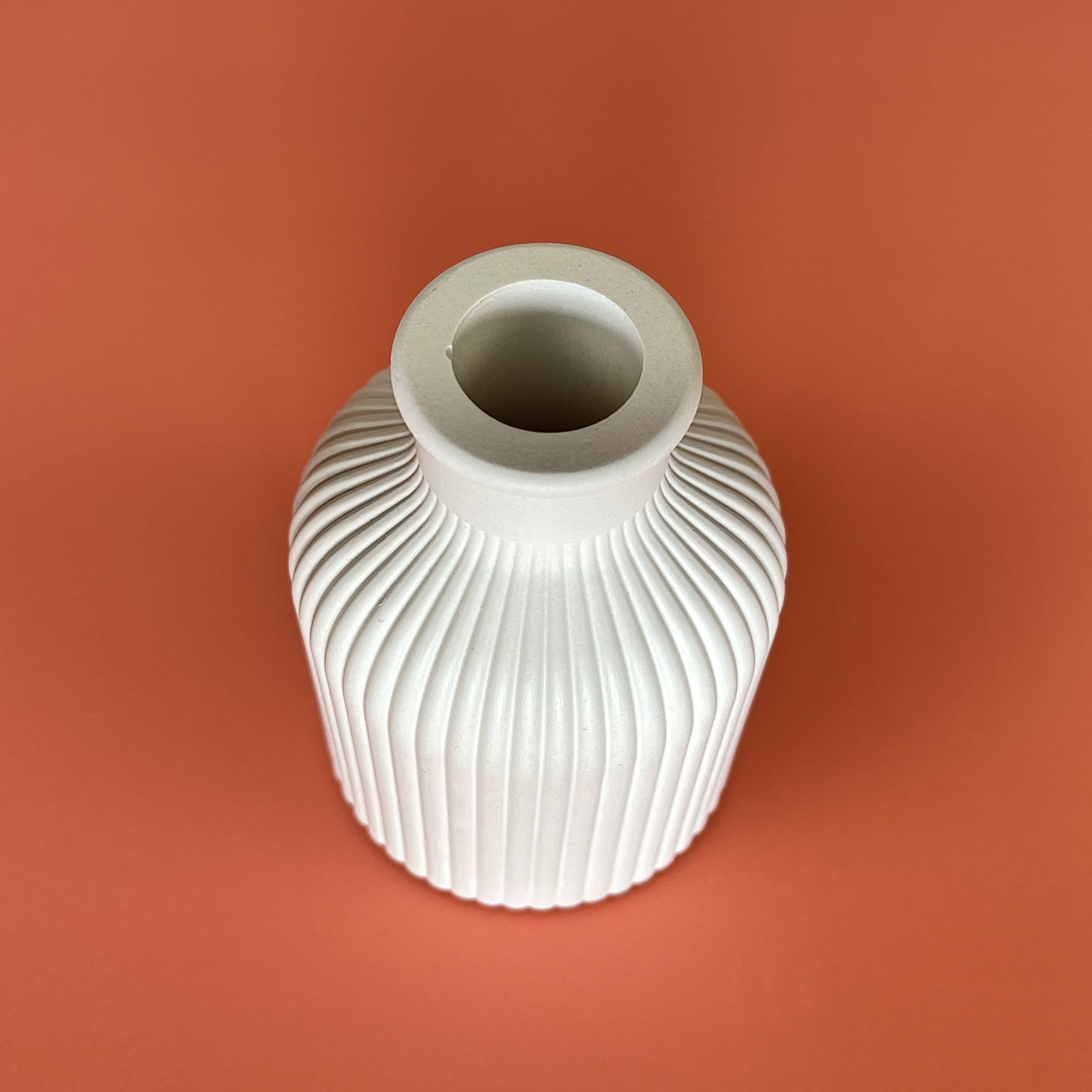Ваза Ребриста | Гіпсовий Виріб від майстерні "Щаслива Качка" - Слайд 5