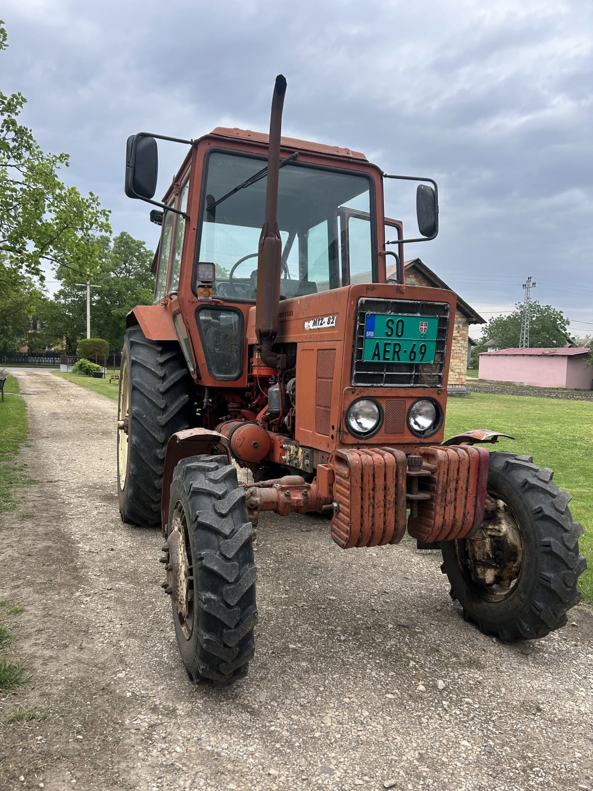 Traktor Belorus MTZ 82 - Slika 1
