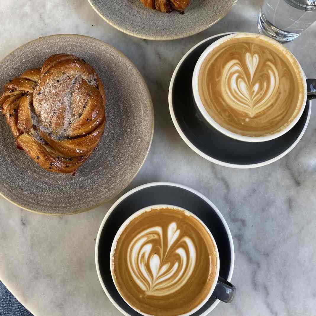 Girlie Coffee Morning in Fitzrovia 🌷☕️💅