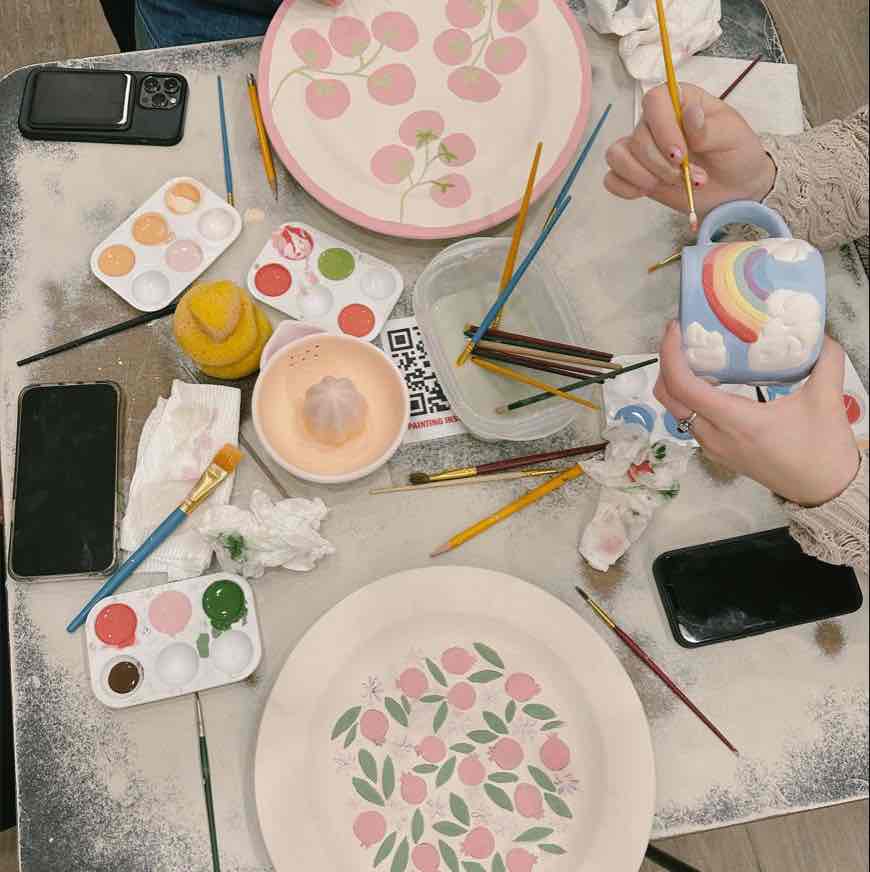 Cosy Sunday Pottery Painting 🎨🍂🥂
