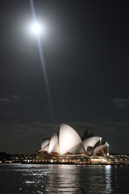 full moon opera house IMG_6929
