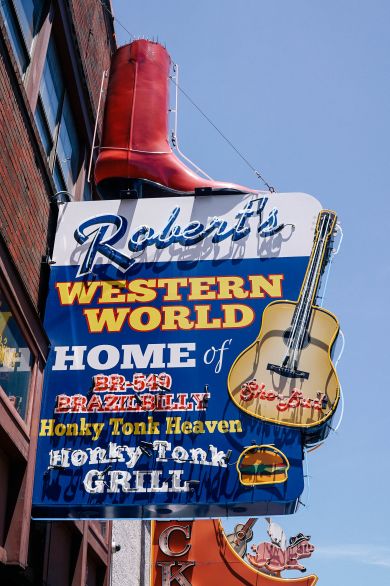 robert's western world honky tonk - Nashville, TN