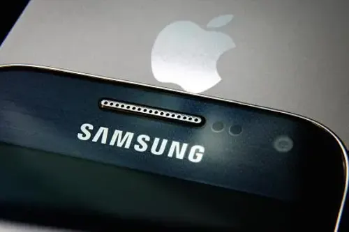 http://cafef.vcmedia.vn/Images/Uploaded/Share/87a12b51fecb4980326388e647a43f99/2014/09/05/1019696604532456341530x298/tung-san-pham-moi-lieu-samsung-co-thang-noi-apple-va-vuot-bao-khung-hoang.jpg