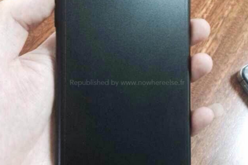 http://genknews.vcmedia.vn/2014/1-apple-iphone-6-case-mold-shows-off-new-design-of-the-handset-1398851914968.jpg