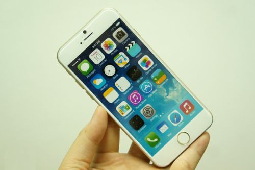 http://img.v3.news.zdn.vn/w660/Uploaded/Aohuouk/2014_08_26/iPhone6mavang.JPG
