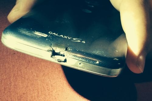 http://img.v3.news.zdn.vn/w660/Uploaded/OFH_oazszstq/2014_07_28/samsung_galaxy_s4.jpg
