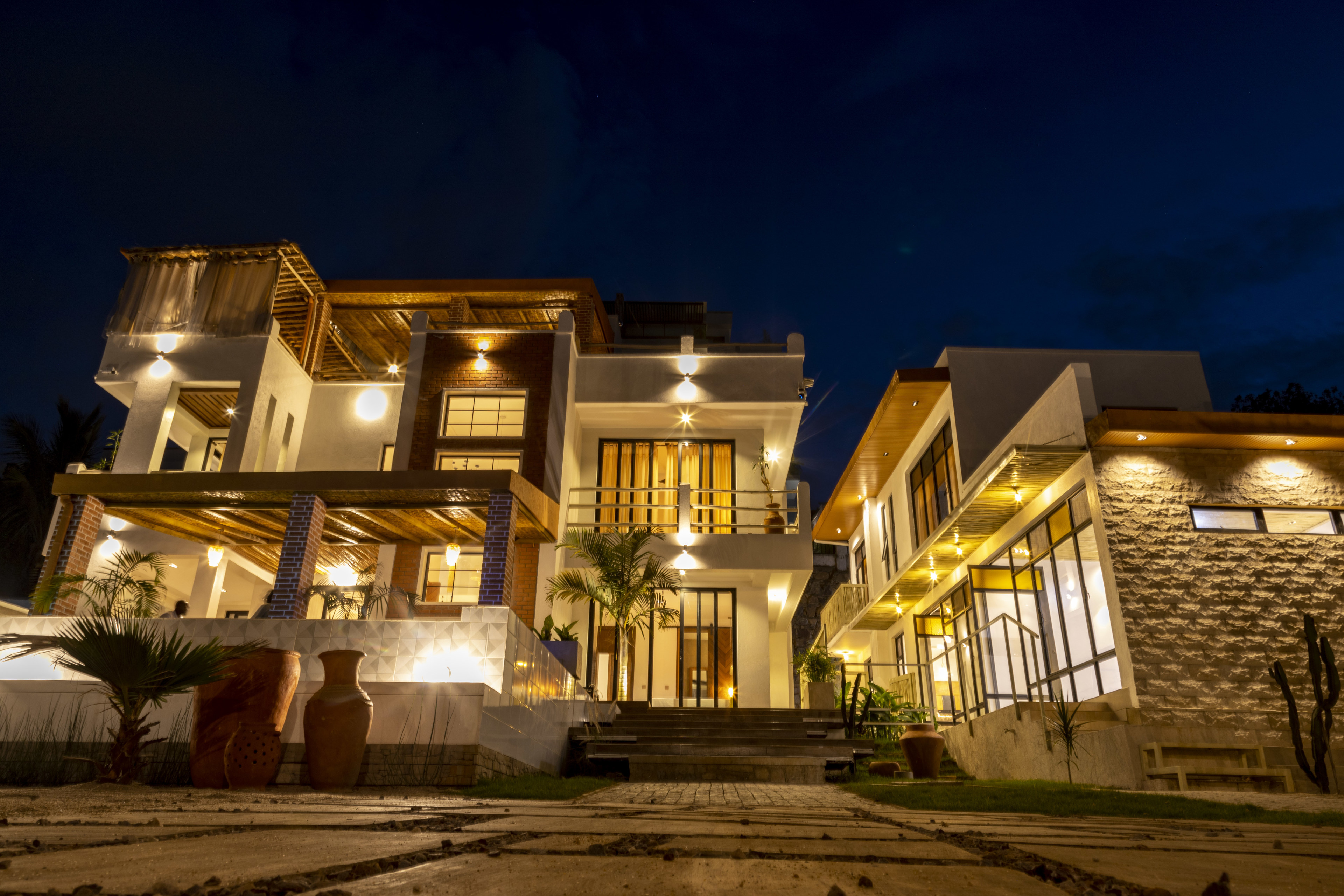 Stunning night view of Maruvu House