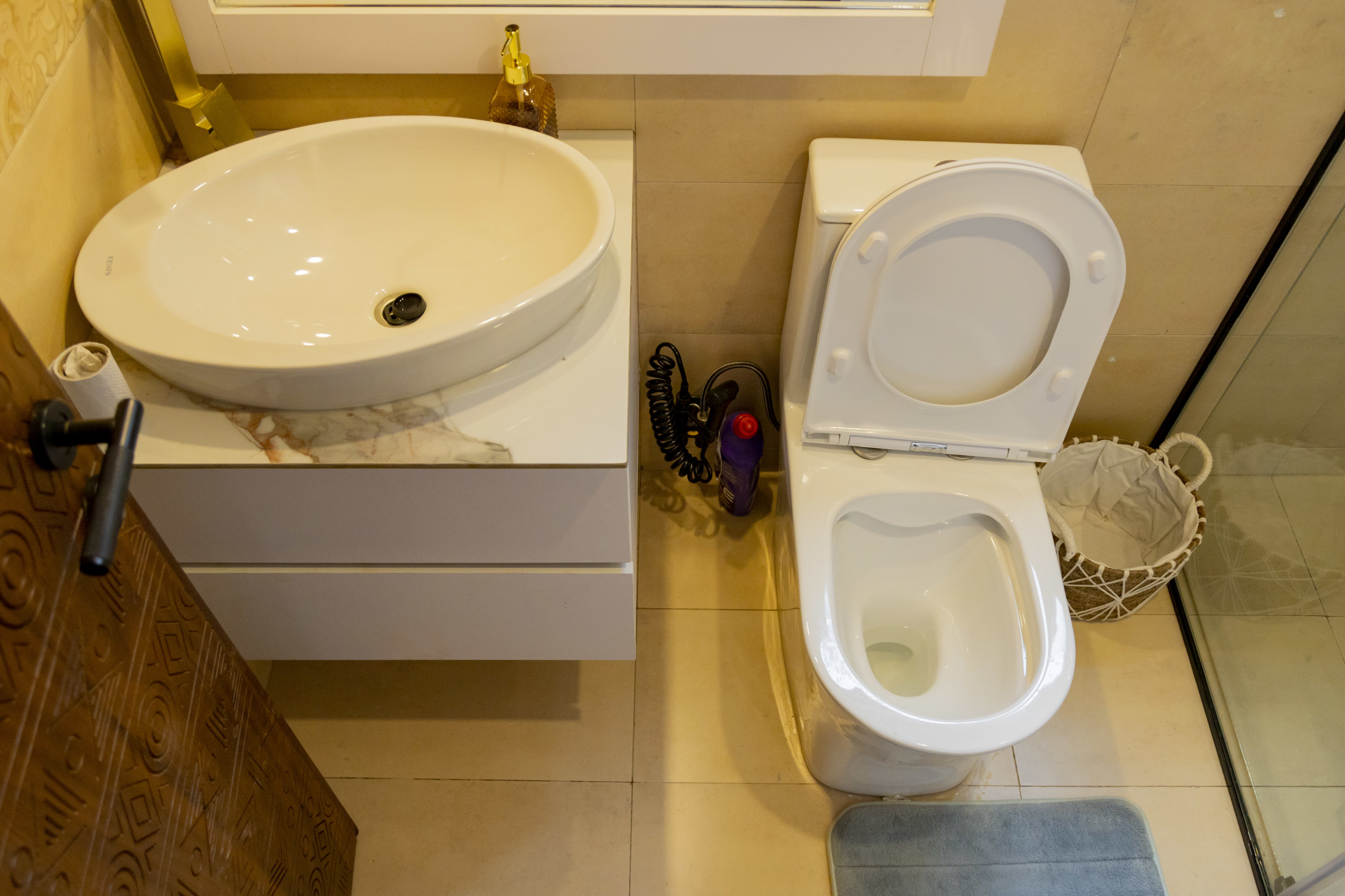 Ensuite bathroom with premium fixtures