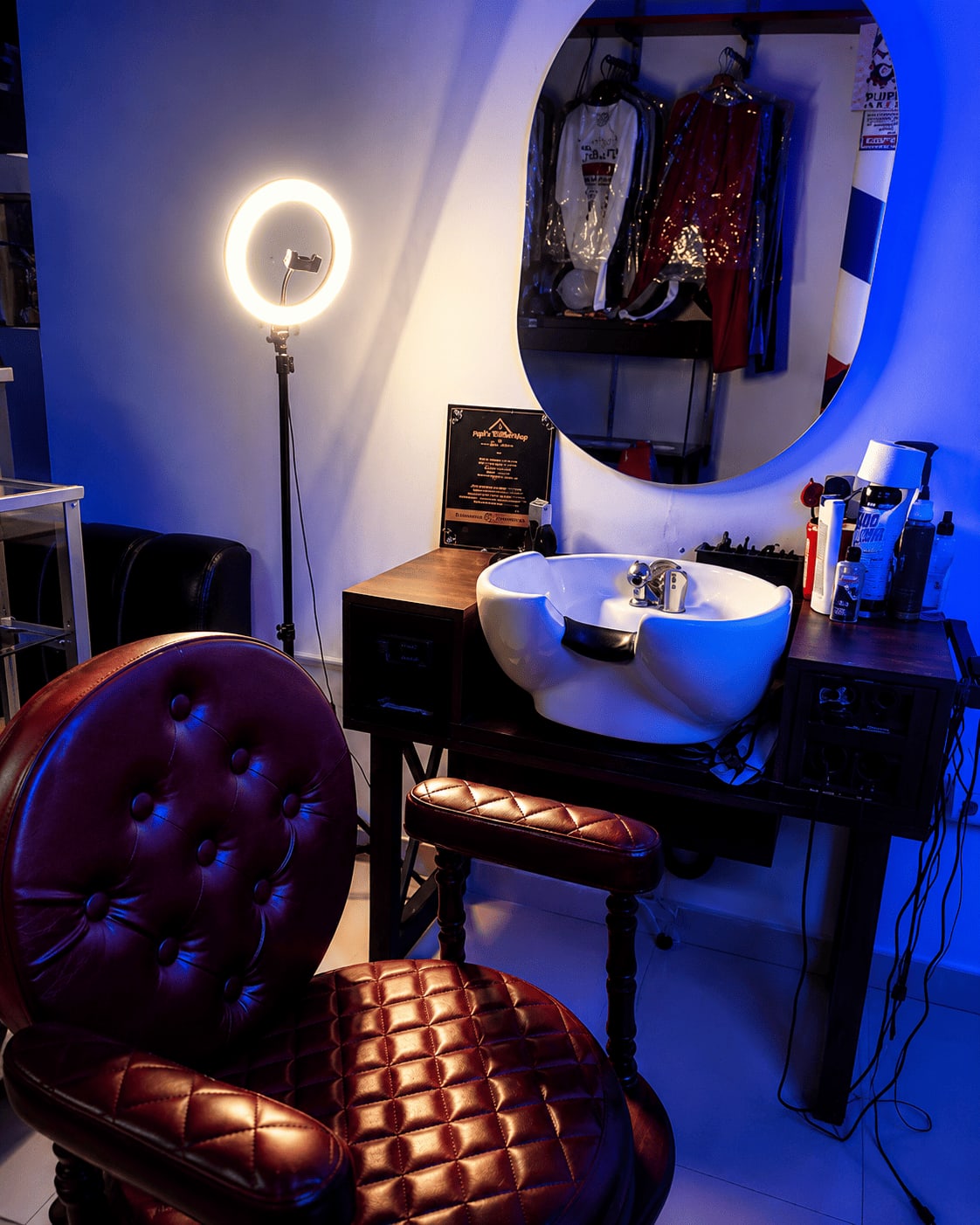Detalle interior Pupi's Barbershop