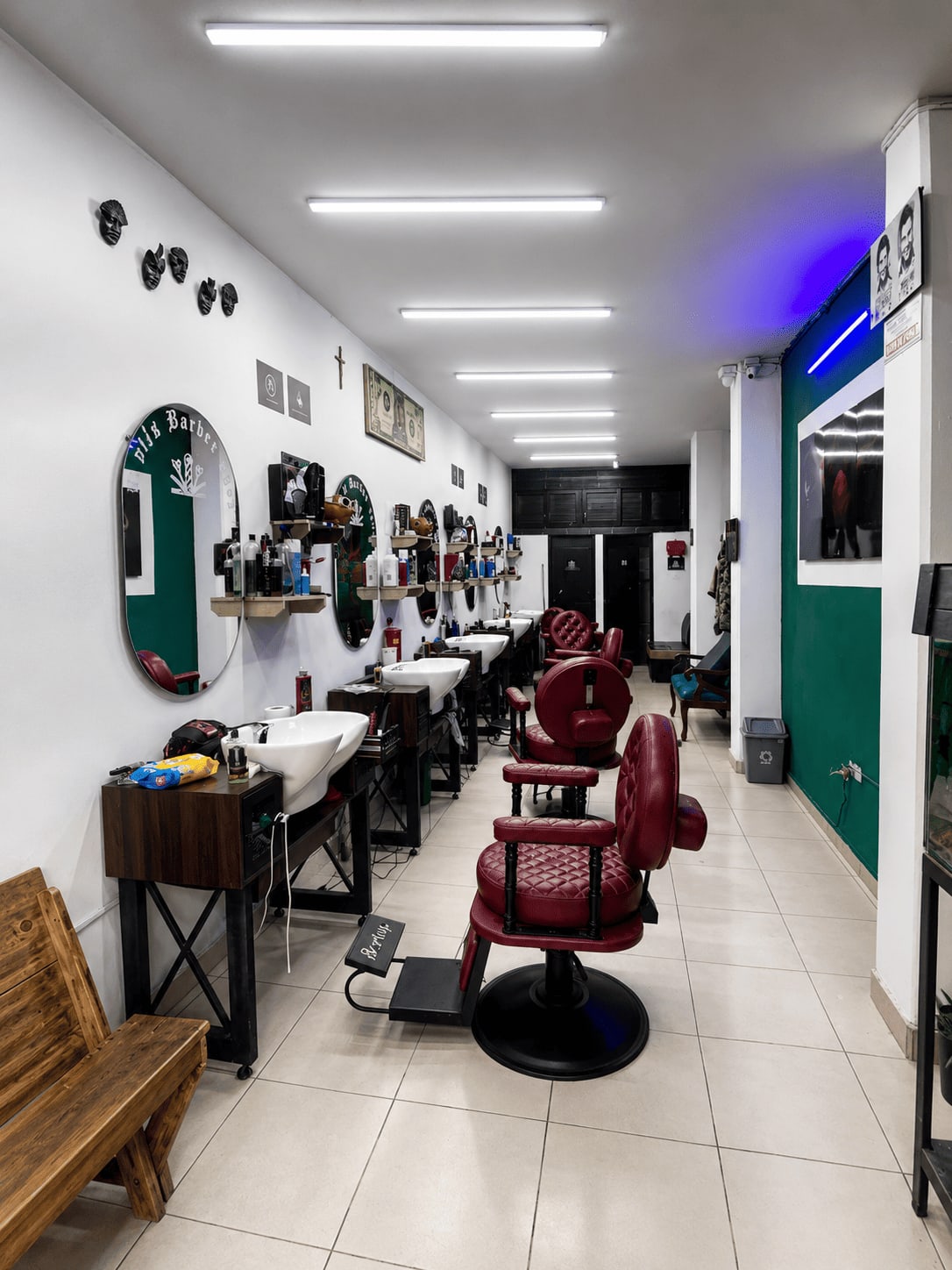 Sede completa Pupi's Barbershop