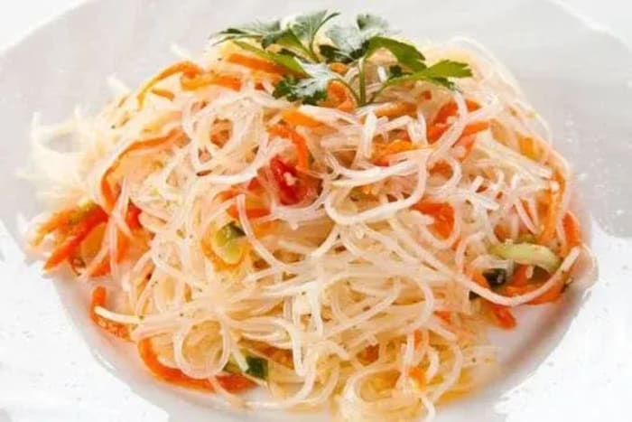 Салат фунчоза