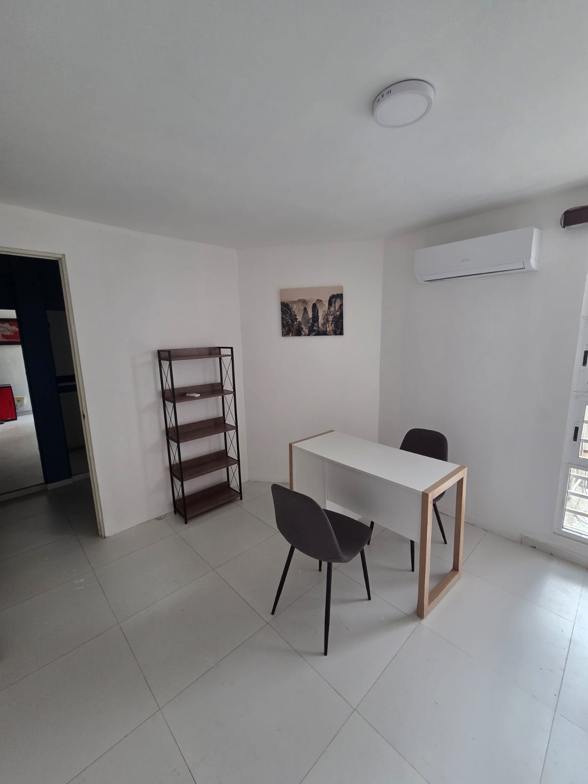 Renta consultorio u oficina 12m2 Av. La Luna