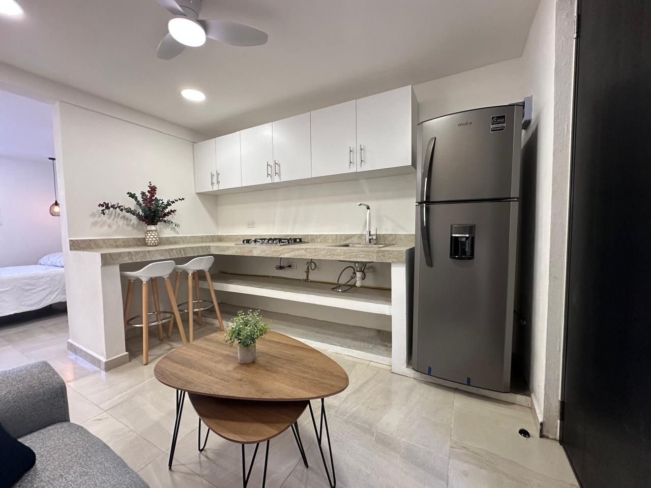 RENTA DEPARTAMENTO AMUEBLADO EN RESIDENCIAL MONTECARLO AV LA LUNA