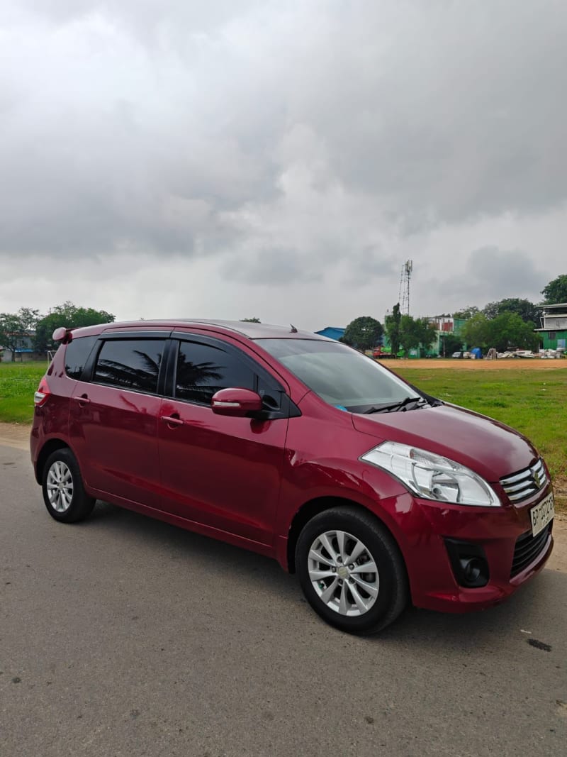 Suzuki Ertiga Gx foto 3