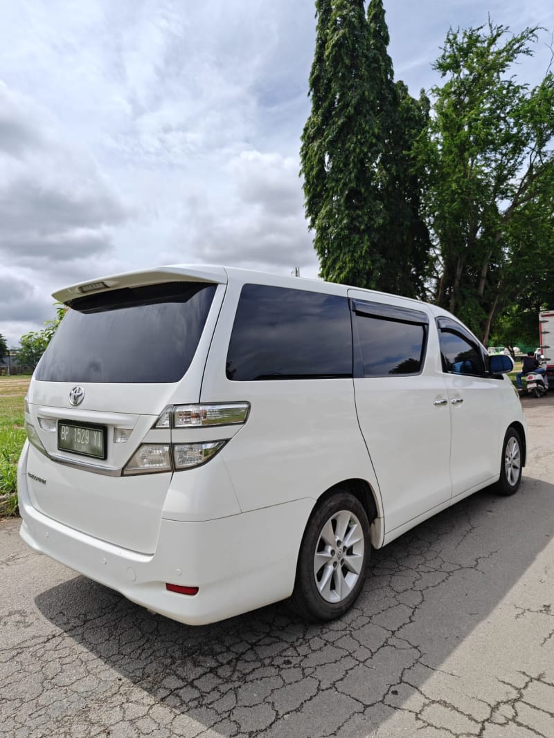 Toyota Vellfire foto 4