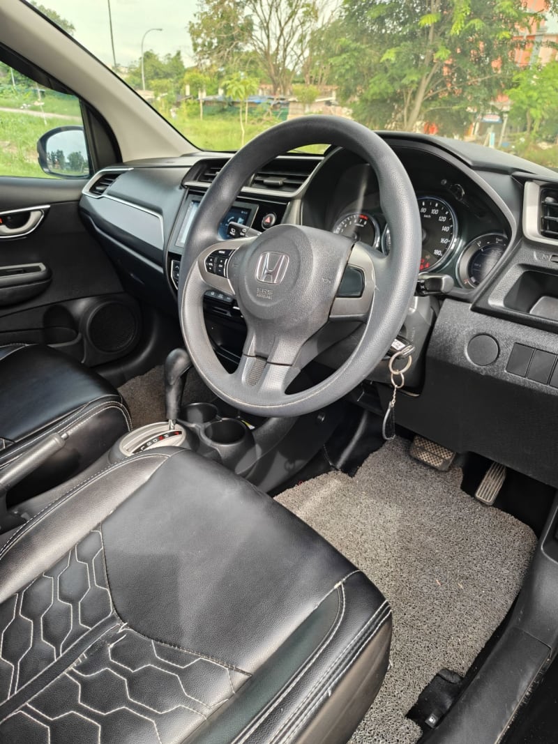Honda Br-V foto 10