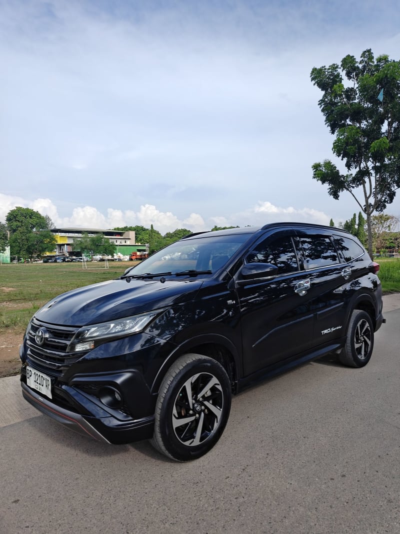 Toyota Rush foto 2