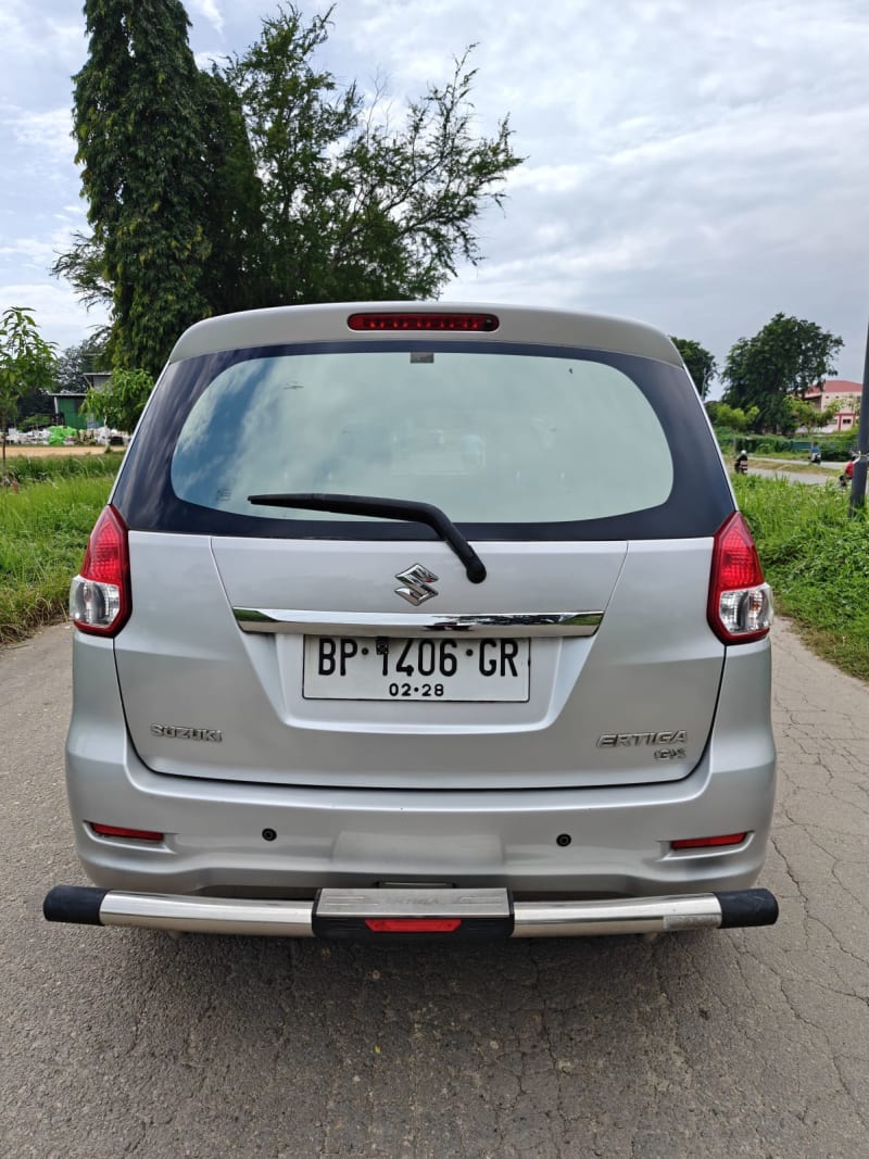 Suzuki Ertiga Gx foto 4
