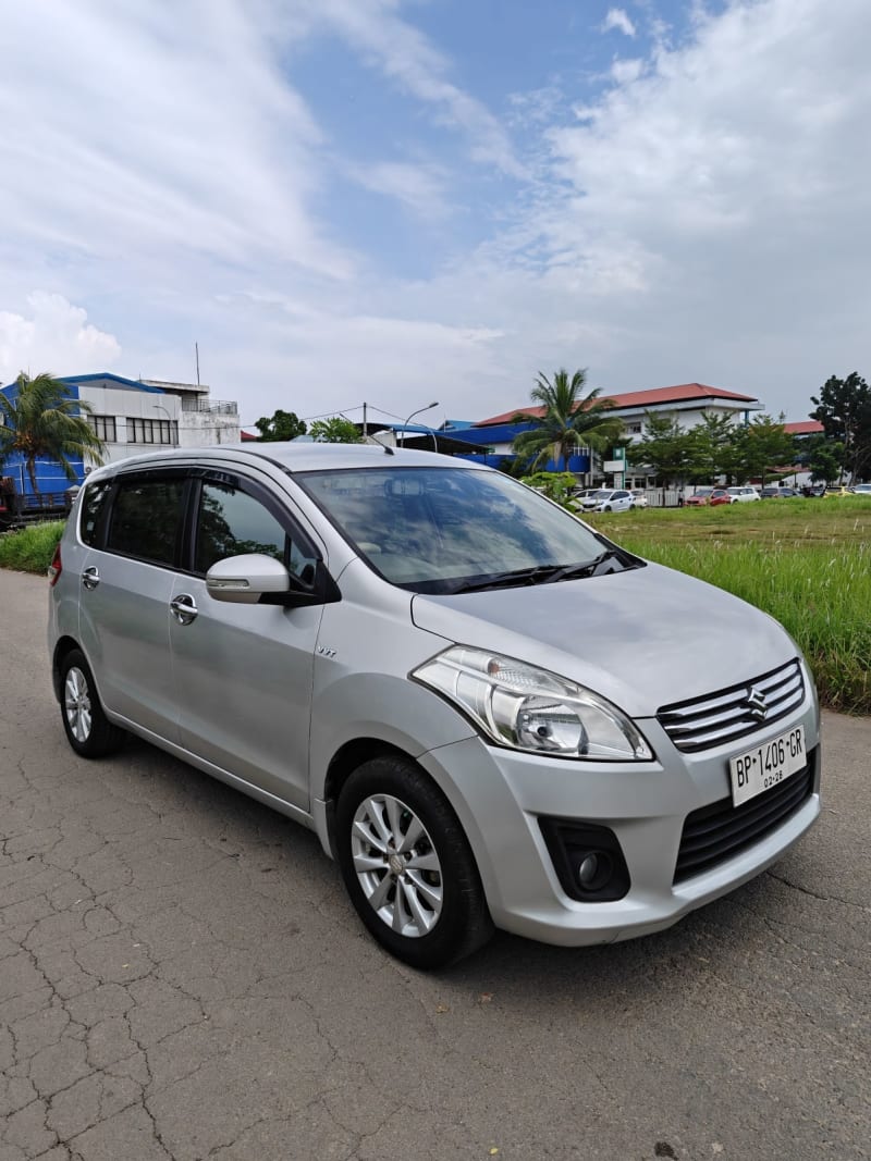 Suzuki Ertiga Gx foto 2