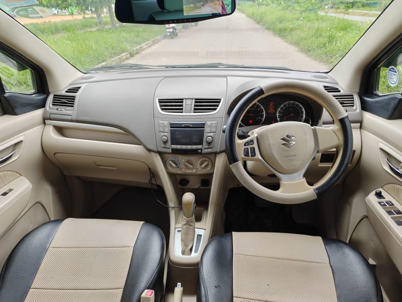 Suzuki Ertiga Gx foto 8
