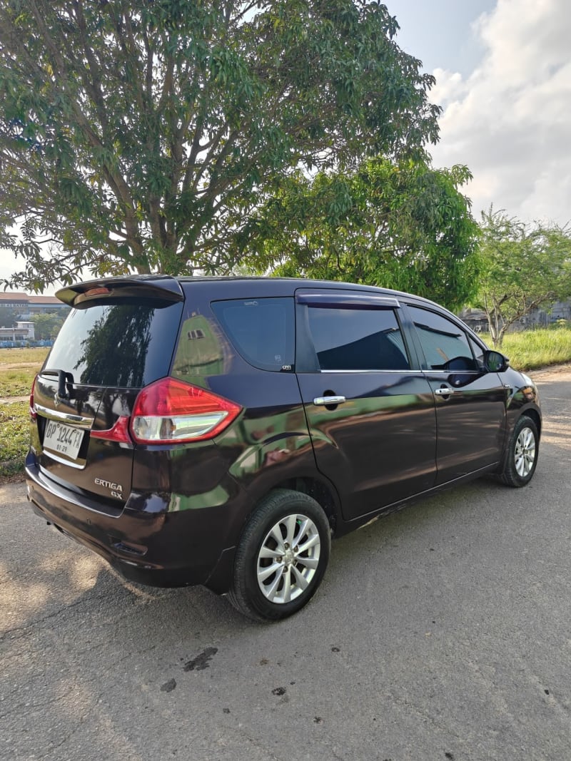 Suzuki Ertiga Gx foto 4