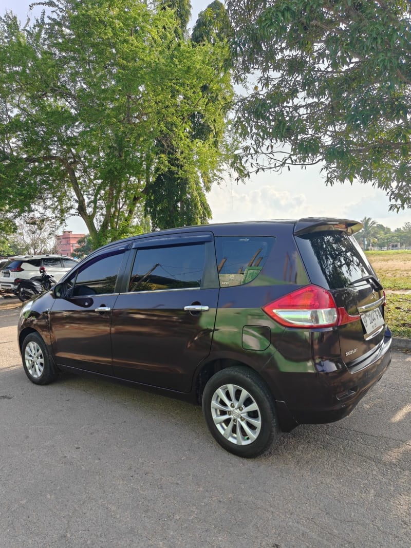 Suzuki Ertiga Gx foto 6