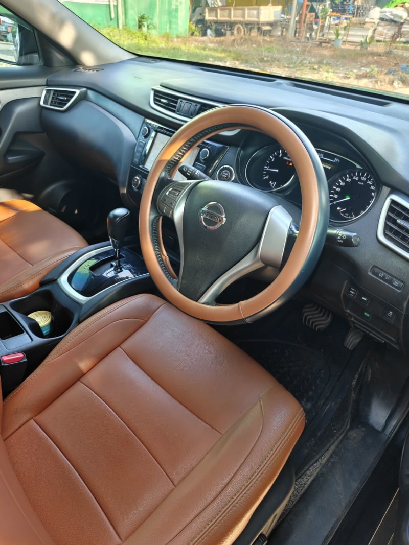 Nissan X-Trail foto 8