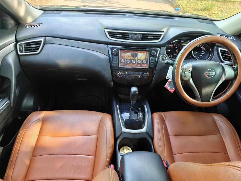 Nissan X-Trail foto 9