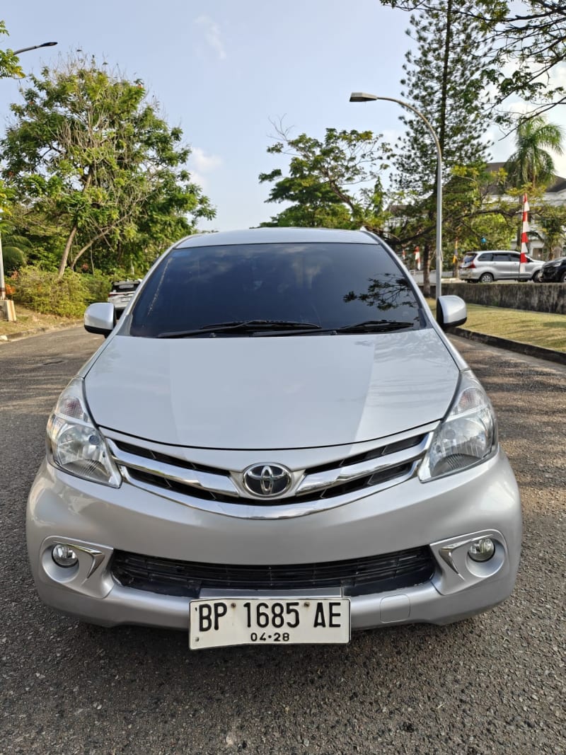 Toyota Avanza foto 1