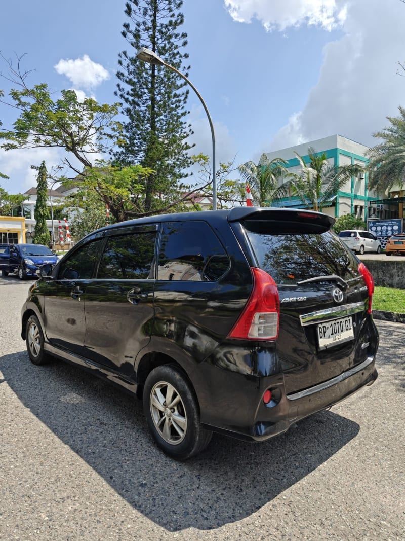 Toyota Veloz 2014 foto 4