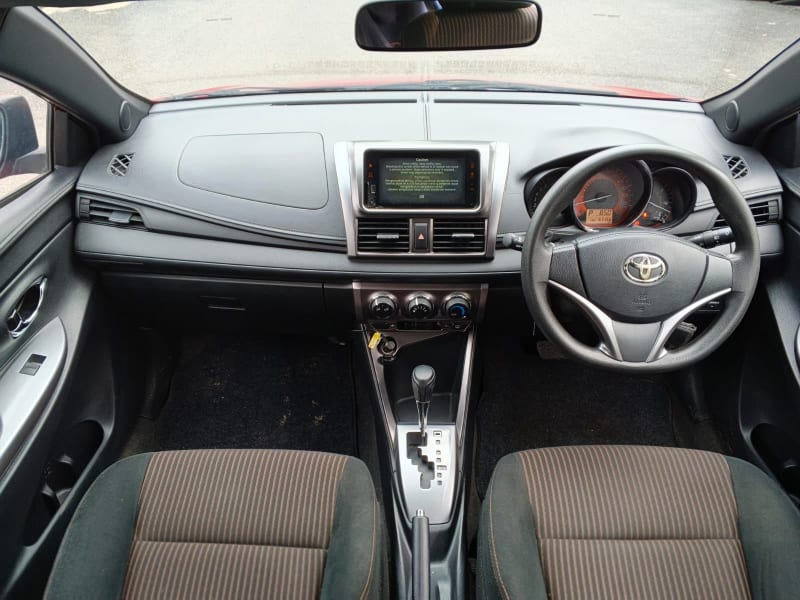 Toyota Yaris 2016 foto 9