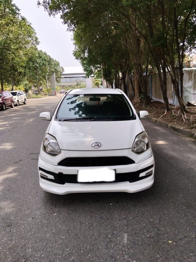 Daihatsu Ayla 2014 foto 1