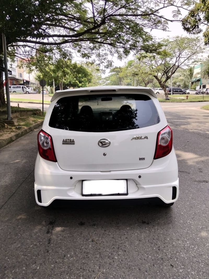 Daihatsu Ayla 2014 foto 4