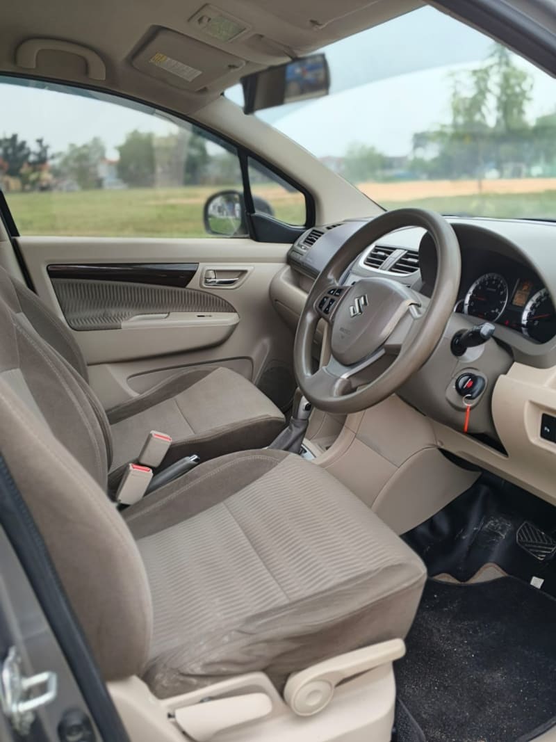Suzuki Ertiga 2017 foto 6