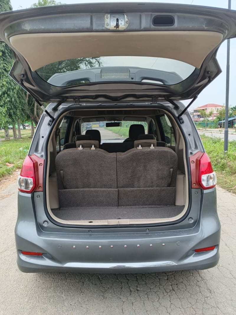 Suzuki Ertiga 2017 foto 9