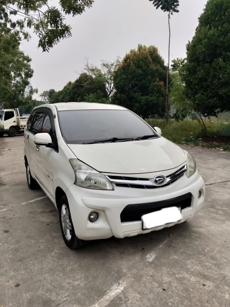 Daihatsu Xenia 2015 foto 2