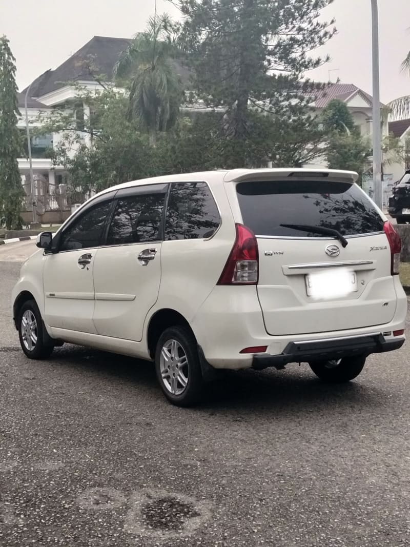 Daihatsu Xenia 2015 foto 4