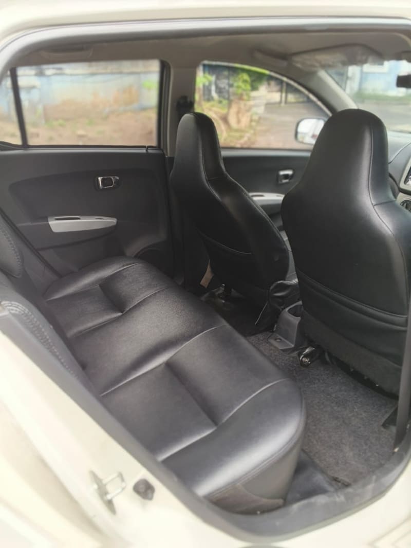 Toyota Agya 2015 foto 8