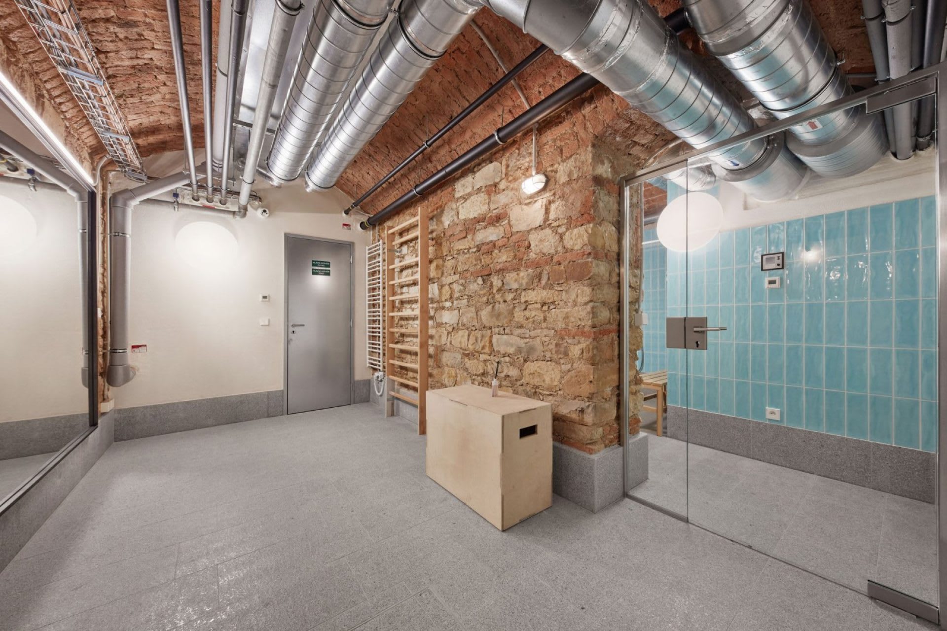 Palác Dlážděná - 2