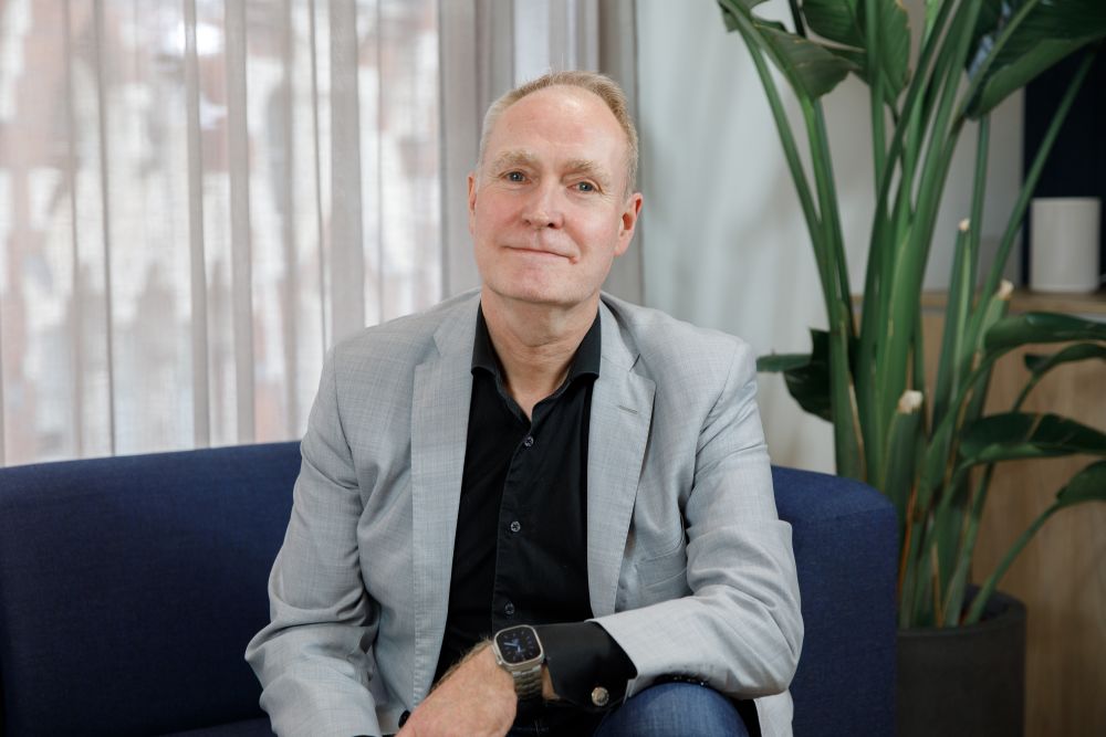 New Superscript COO, Colin Bradford