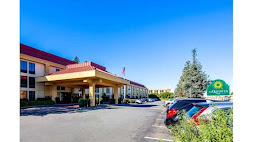 La Quinta Inn & Suites in oakland, California