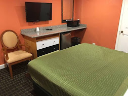Harris motel  weekly stay gallery image in oakland, California