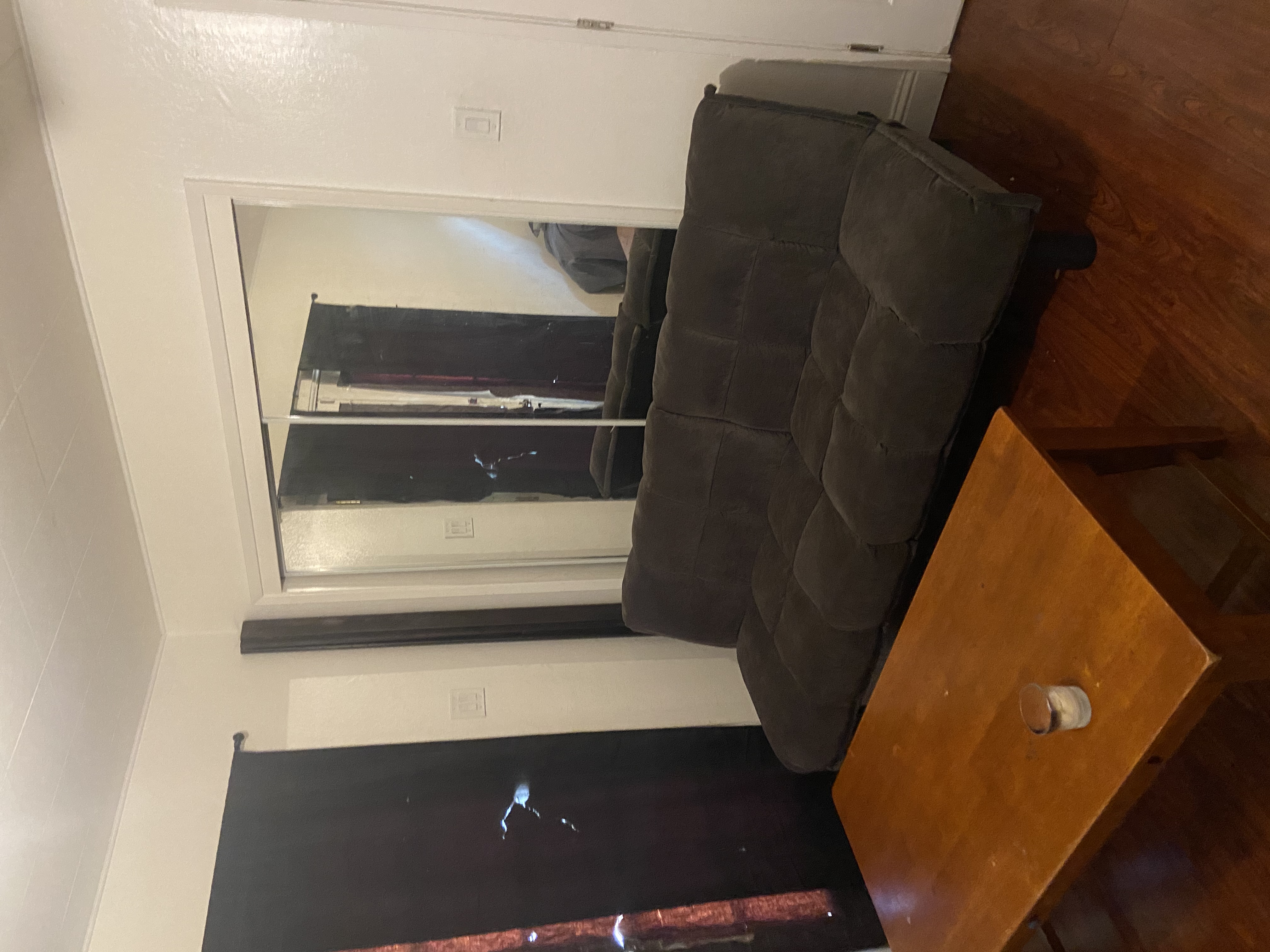 room for rent gallery image in oakland, California