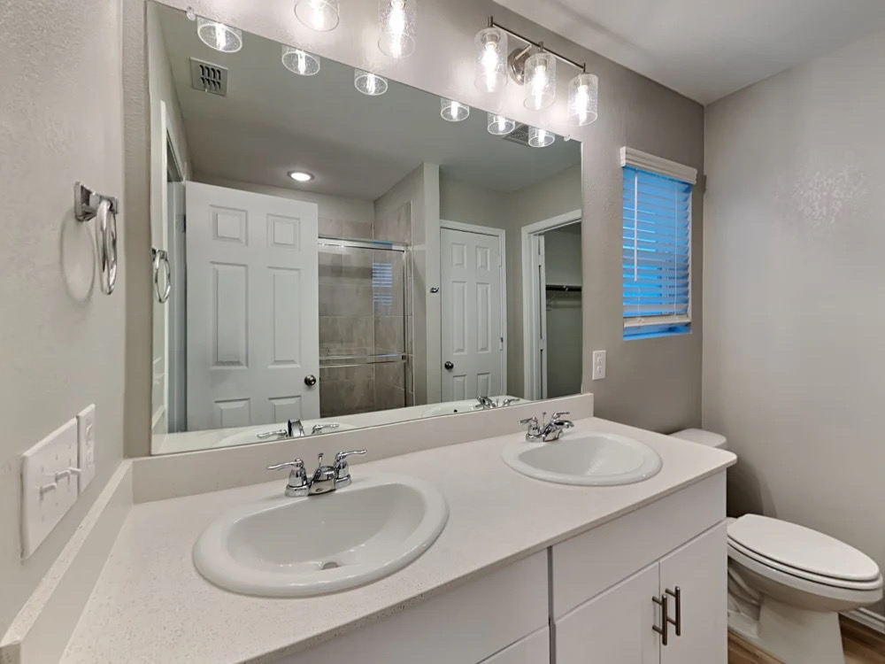 Cozy 4 Bedroom Home gallery image in 1022 Clear Dusk LnForney, TX 75126, Texas