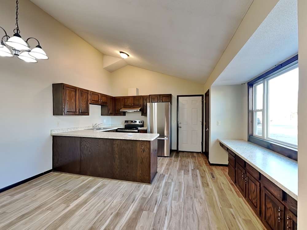 Peaceful Cozy 3 Bedroom For Lease gallery image in Brooklyn, Minnesota