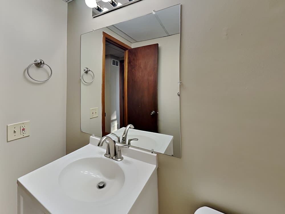 Peaceful Cozy 3 Bedroom For Lease gallery image in Brooklyn, Minnesota