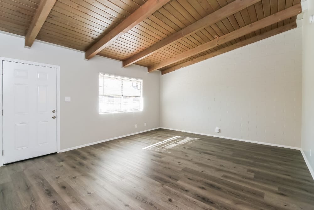 Resident Available For Lease Long Term & Short Term gallery image in Glendale, Arizona
