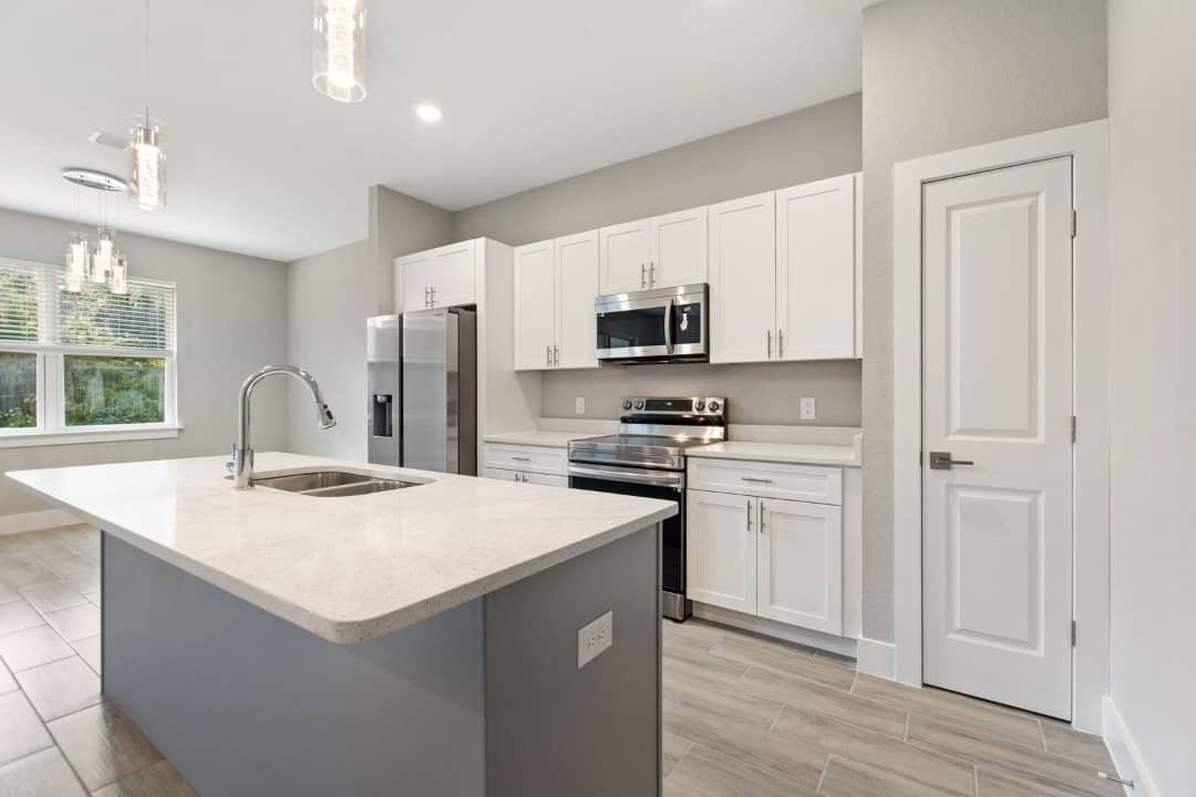 AMAZING HOME FOR RENT gallery image in Winter Haven, Florida