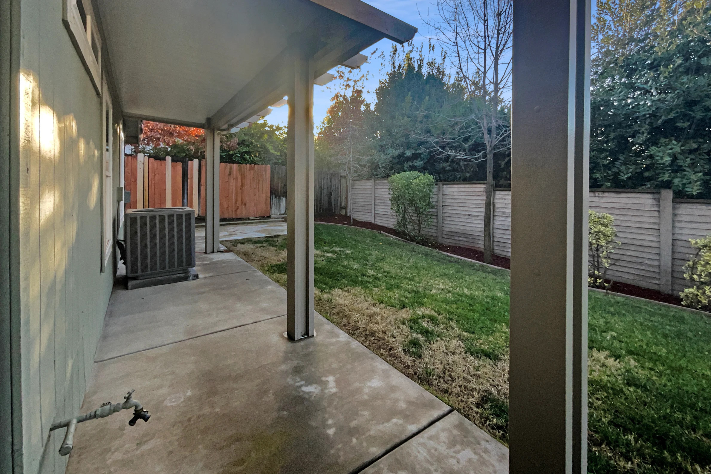 AWESOME AND AFFORDABLE SINGLE FAMILY HOME IN A SOUGHT AFTER LOCATION! gallery image in Antelope, California